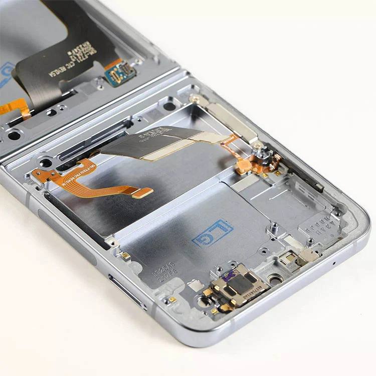 پلٹائیں 4 LCD اسکرینیں