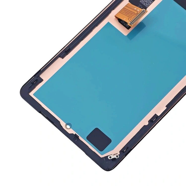 پکسل 7 پرو ایل سی ڈی اسکرینیں